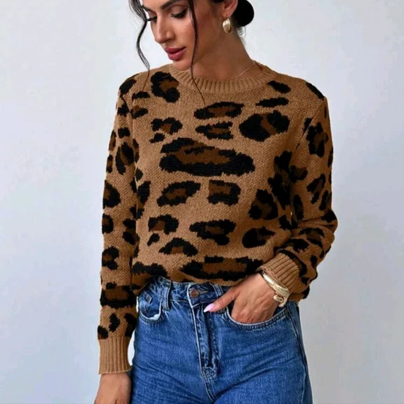 Women Vintage Chic Leopard Print Oversized Loose Knit Sweater, Warm & Stylish - Picture 4 of 4